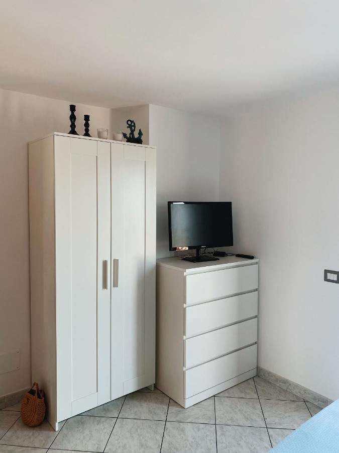 Ferienwohnung Terrazza Delle Rose Nettuno Exterior foto