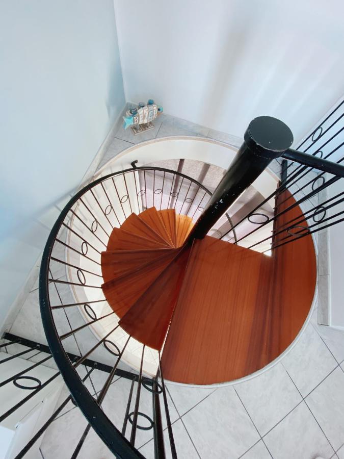 Ferienwohnung Terrazza Delle Rose Nettuno Exterior foto