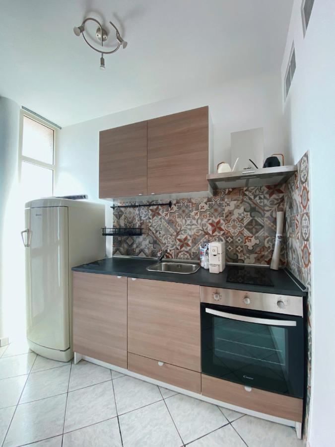 Ferienwohnung Terrazza Delle Rose Nettuno Exterior foto