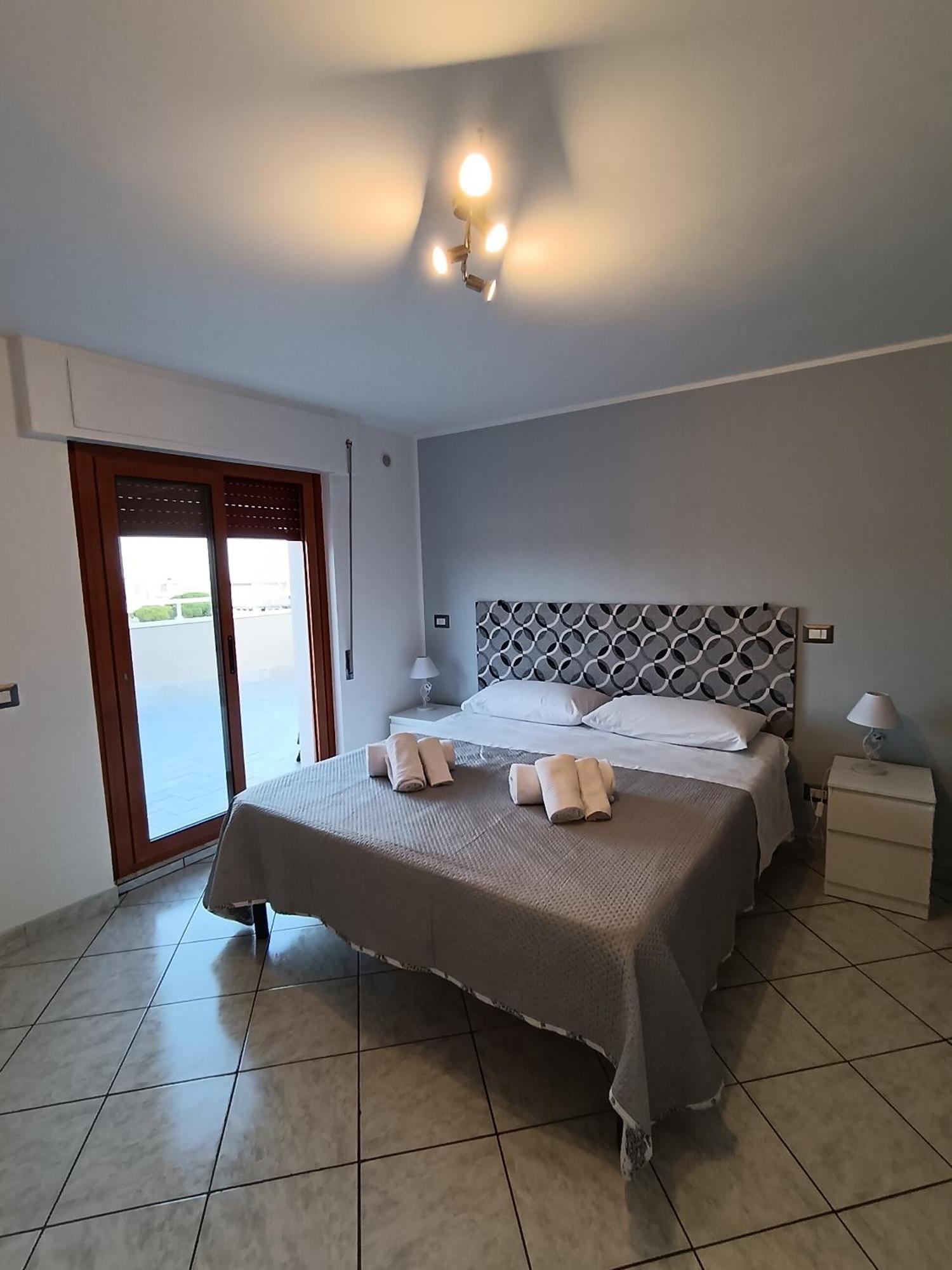 Ferienwohnung Terrazza Delle Rose Nettuno Exterior foto